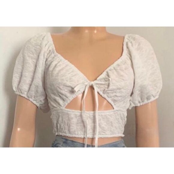 NWT Zara White V-Neckline Textured Tie Front Puff Short Sleeve Crop Top, Small - Picture 7 of 7